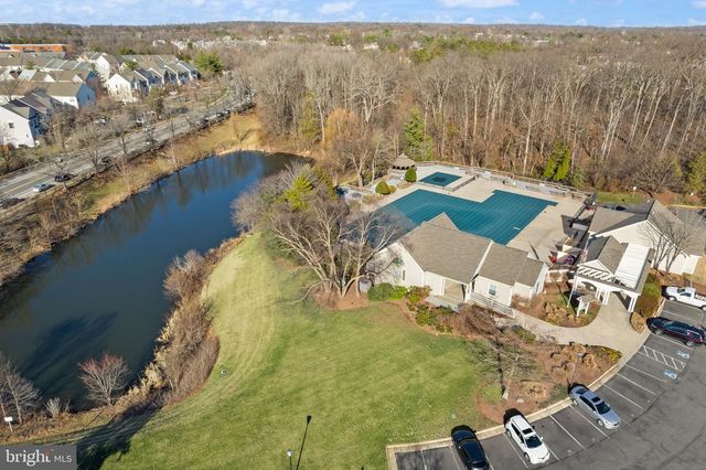 14379 ROUND LICK LN, Centreville, VA 20120