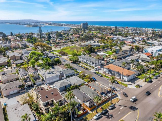 1109-1111 Grand, San Diego, CA 92109