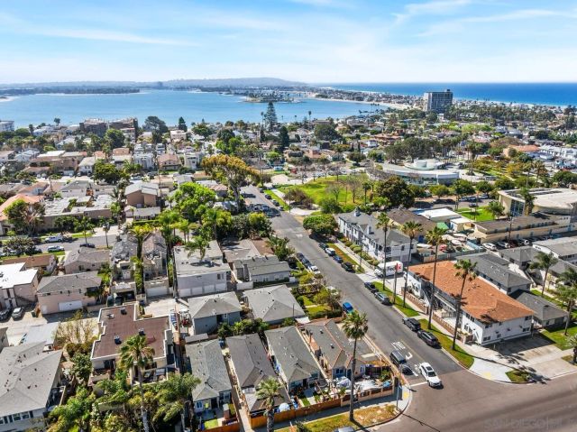 1109-1111 Grand, San Diego, CA 92109