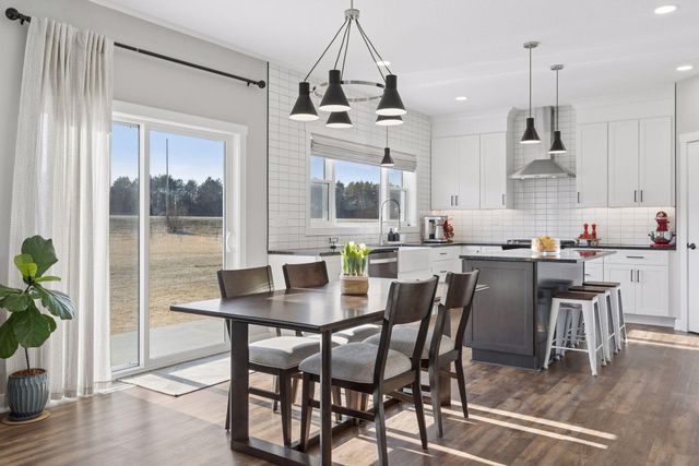 1261 Skyview Circle NW, Rochester, MN 55901