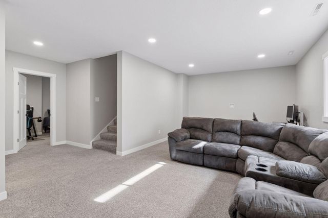 1261 Skyview Circle NW, Rochester, MN 55901