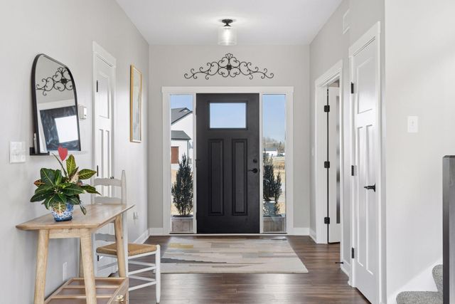 1261 Skyview Circle NW, Rochester, MN 55901