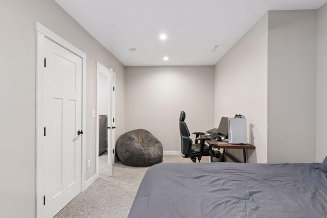 1261 Skyview Circle NW, Rochester, MN 55901