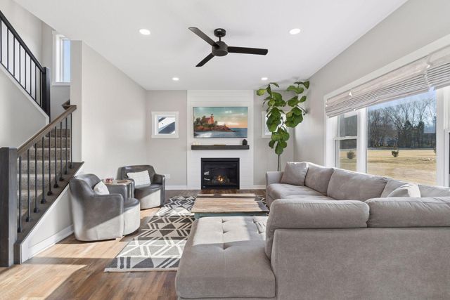 1261 Skyview Circle NW, Rochester, MN 55901