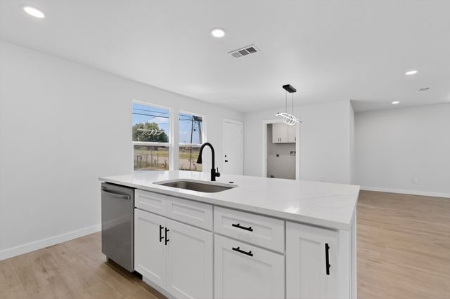 3853 Happy Canyon Drive, Dallas, TX 75241