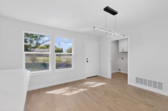 3853 Happy Canyon Drive, Dallas, TX 75241