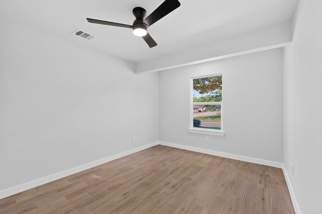 3853 Happy Canyon Drive, Dallas, TX 75241