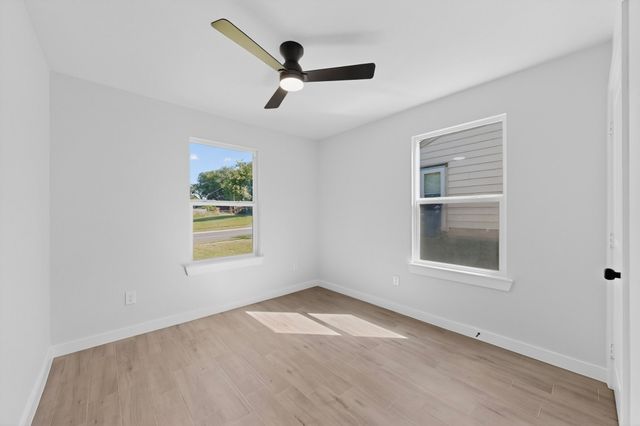 3853 Happy Canyon Drive, Dallas, TX 75241