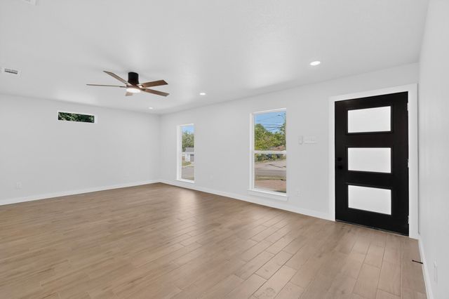 3853 Happy Canyon Drive, Dallas, TX 75241