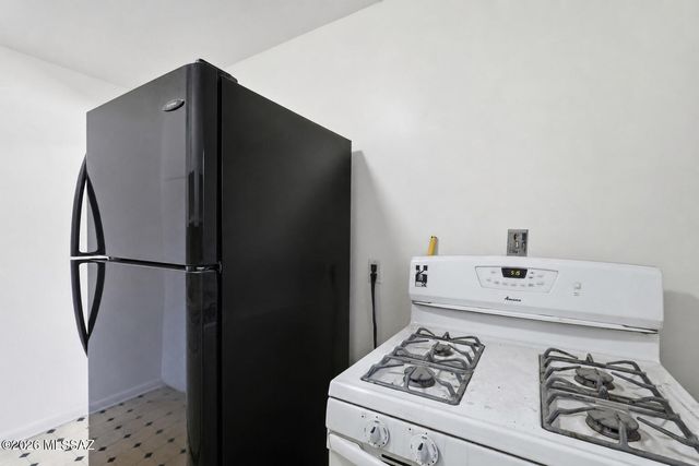 2721 E Fort Lowell Road, Tucson, AZ 85716