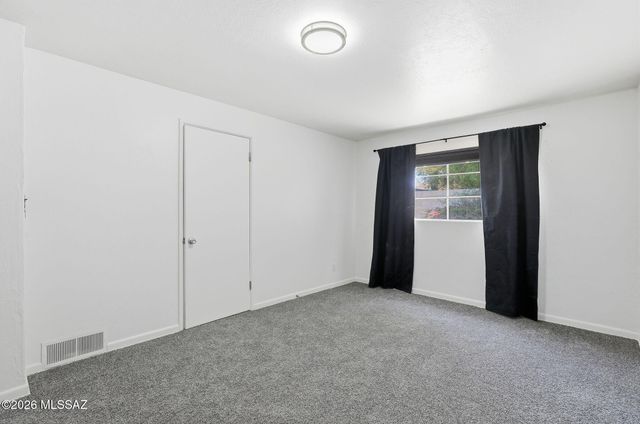 2721 E Fort Lowell Road, Tucson, AZ 85716