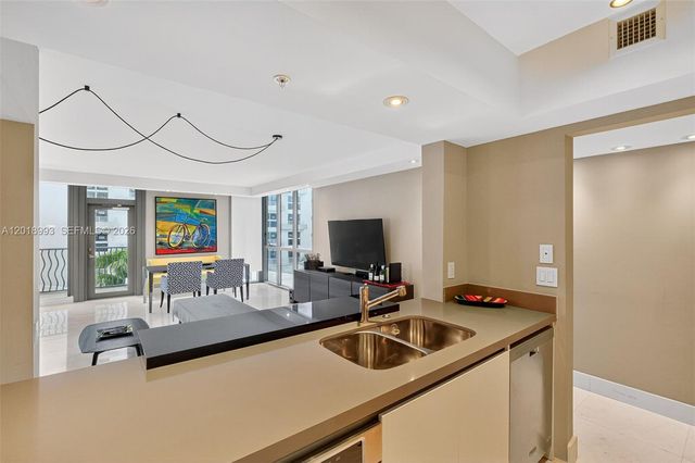 1500 Ocean Dr 507, Miami Beach, FL 33139