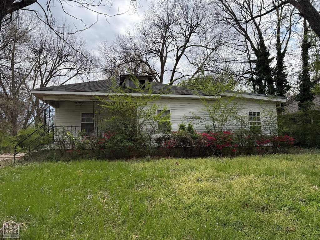 1405 W Washington, Jonesboro, AR 72401