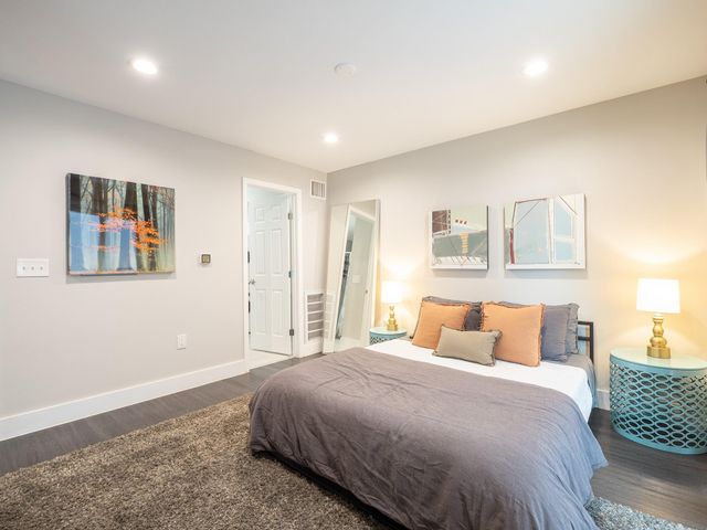 935 La Posada DR 131, Austin, TX 78752