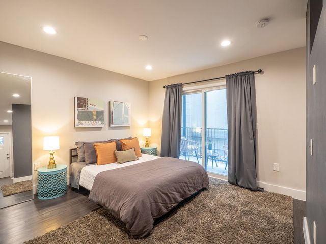 935 La Posada DR 131, Austin, TX 78752