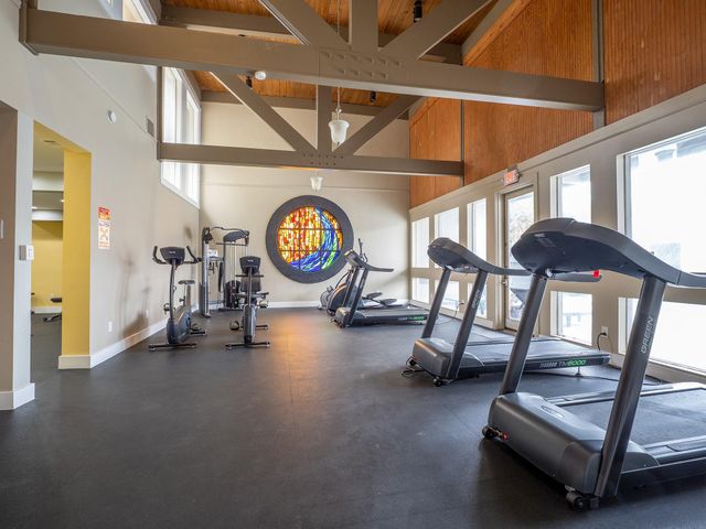 935 La Posada DR 131, Austin, TX 78752