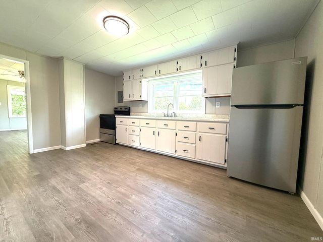 3640 Old Vincennes Road, Mitchell, IN 47446