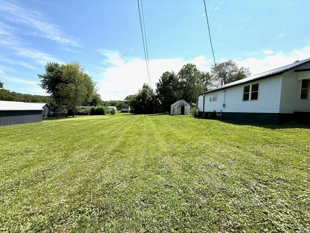 3640 Old Vincennes Road, Mitchell, IN 47446
