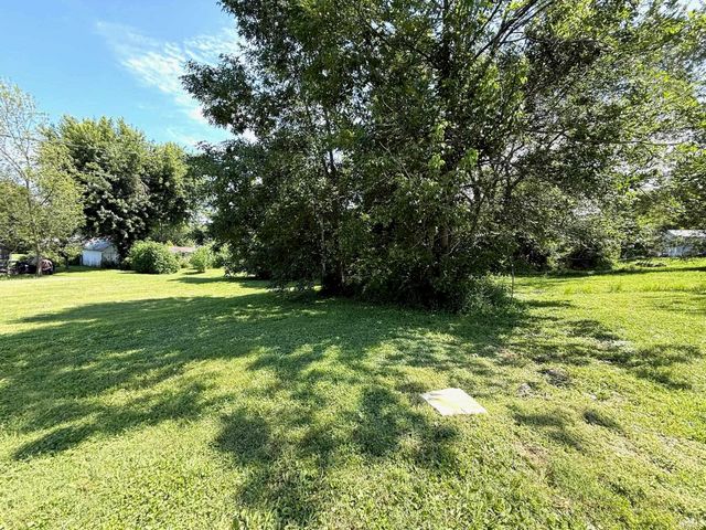 3640 Old Vincennes Road, Mitchell, IN 47446