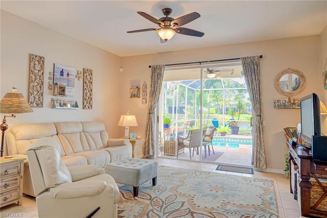 9005 Falcon Pointe LOOP, Fort Myers, FL 33912