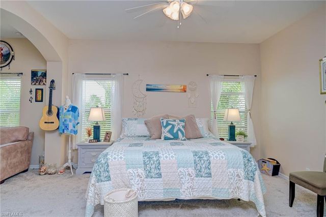 9005 Falcon Pointe LOOP, Fort Myers, FL 33912
