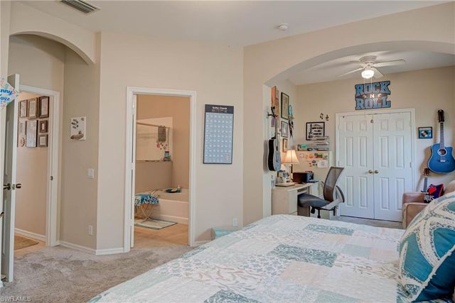 9005 Falcon Pointe LOOP, Fort Myers, FL 33912