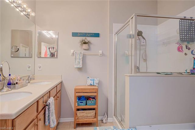 9005 Falcon Pointe LOOP, Fort Myers, FL 33912