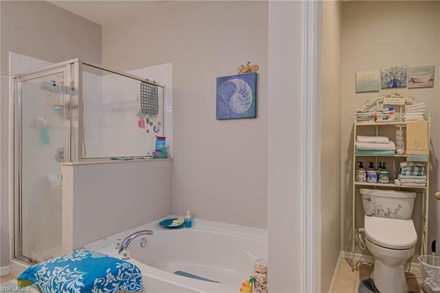 9005 Falcon Pointe LOOP, Fort Myers, FL 33912