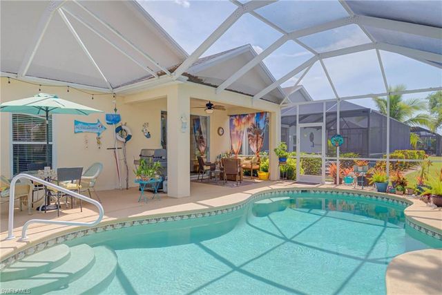 9005 Falcon Pointe LOOP, Fort Myers, FL 33912