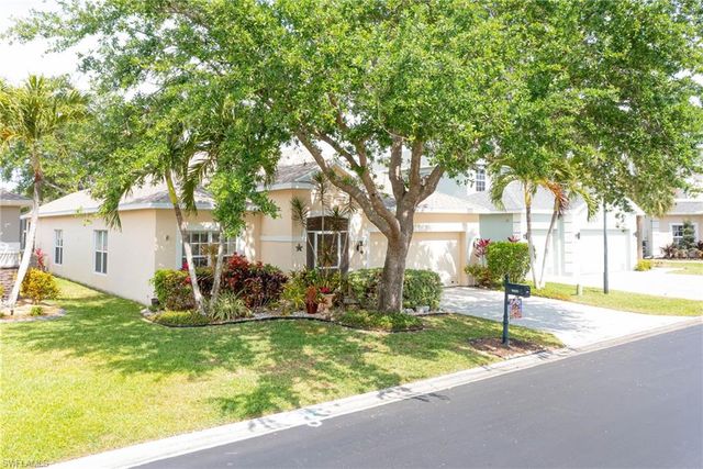 9005 Falcon Pointe LOOP, Fort Myers, FL 33912