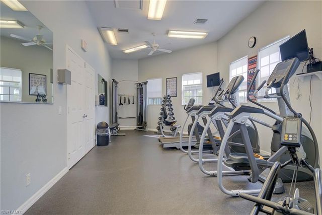 9005 Falcon Pointe LOOP, Fort Myers, FL 33912