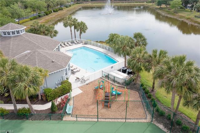 9005 Falcon Pointe LOOP, Fort Myers, FL 33912