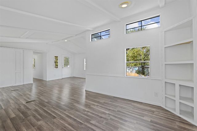 208 Yaupon Harbor, Onalaska, TX 77360