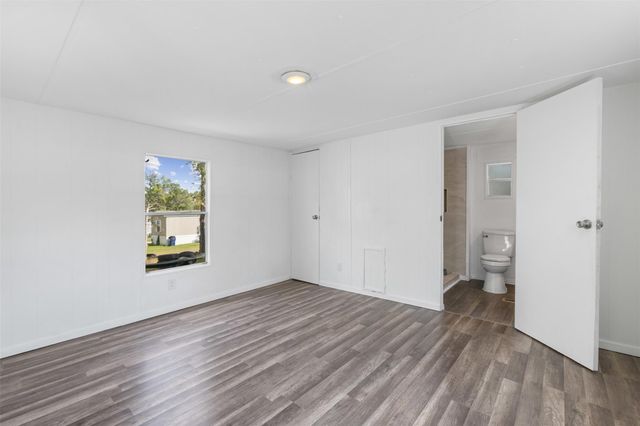 208 Yaupon Harbor, Onalaska, TX 77360