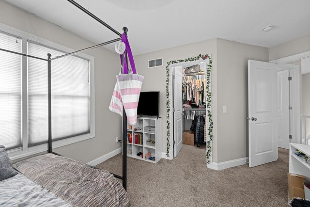 1302 Eagles Crest Drive, Davenport, IA 52804