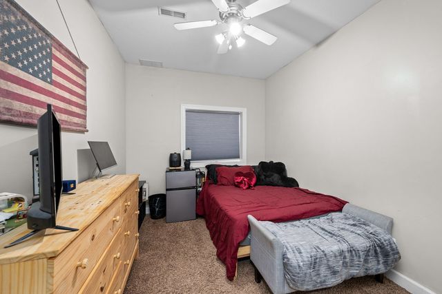 1302 Eagles Crest Drive, Davenport, IA 52804