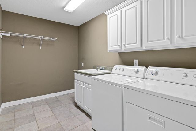 12317 74th Avenue N, Maple Grove, MN 55369