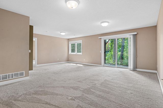 12317 74th Avenue N, Maple Grove, MN 55369