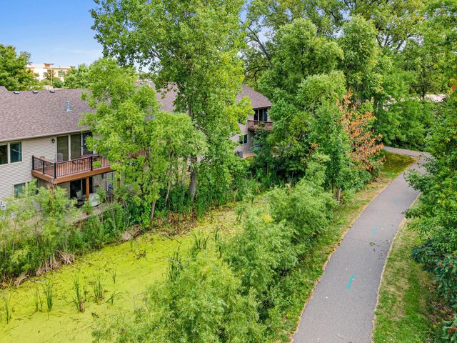 12317 74th Avenue N, Maple Grove, MN 55369