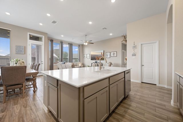 22601 Maidengrass LN, Lago Vista, TX 78645