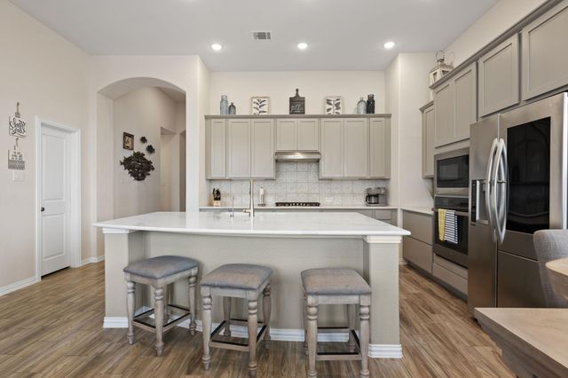 22601 Maidengrass LN, Lago Vista, TX 78645