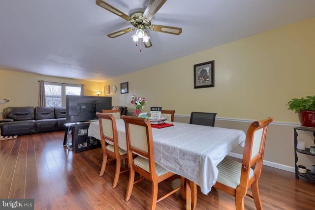 53 ORIOLE DR, Ephrata, PA 17522