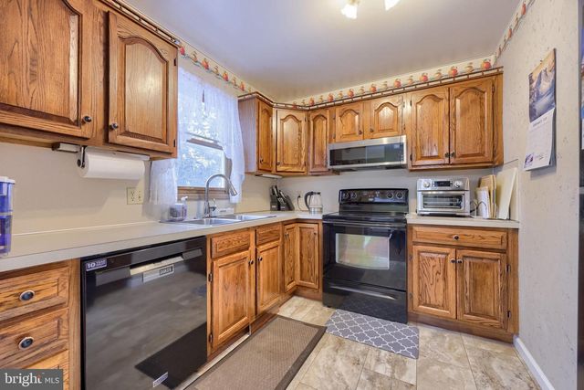 53 ORIOLE DR, Ephrata, PA 17522