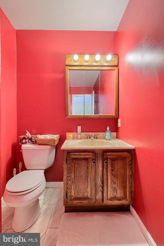 53 ORIOLE DR, Ephrata, PA 17522