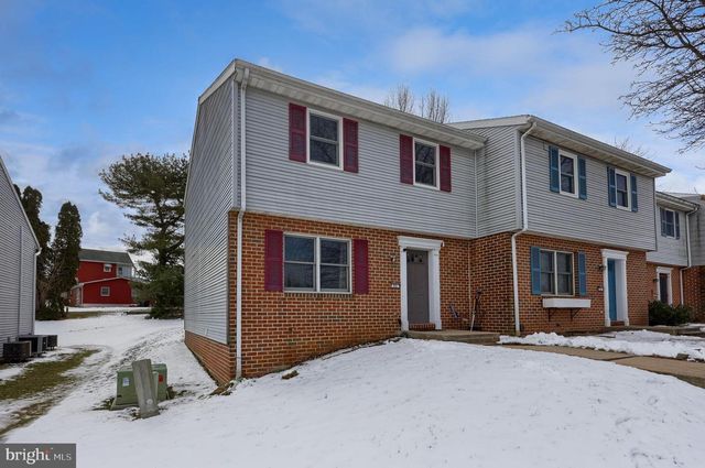 53 ORIOLE DR, Ephrata, PA 17522