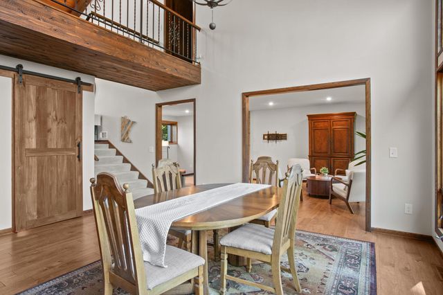 565 Lakota Lane, Chaska, MN 55318