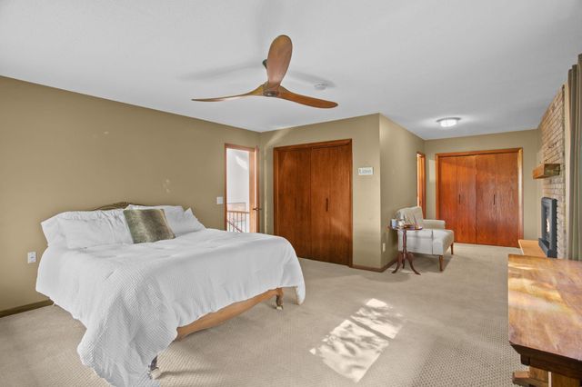 565 Lakota Lane, Chaska, MN 55318