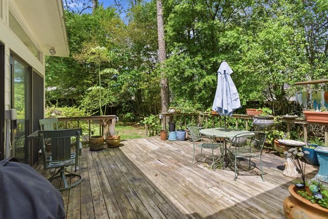 107 Greenwood Pl, Hattiesburg, MS 39402