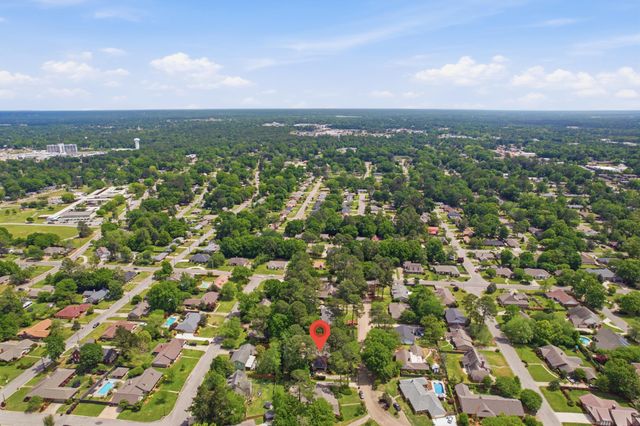 107 Greenwood Pl, Hattiesburg, MS 39402