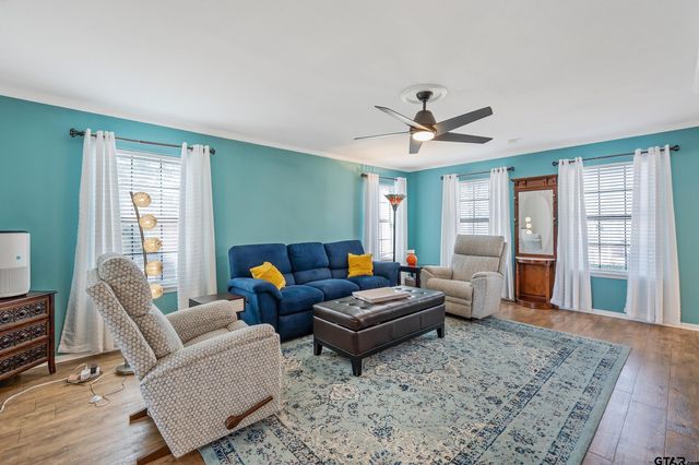 1705 Devonshire Dr, Tyler, TX 75703